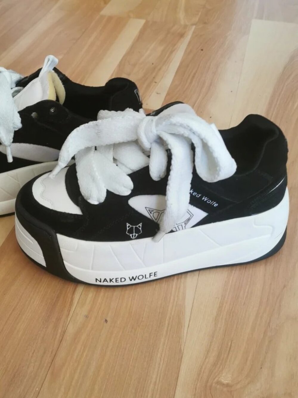 Naked Wolfe Platform Sneaker Black and White (US 6.5)
